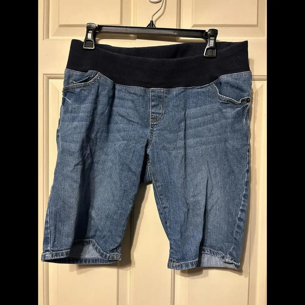 Women's Liz Lange maternity denim shorts size medium cotton mix five pocket - Picture 1 of 3